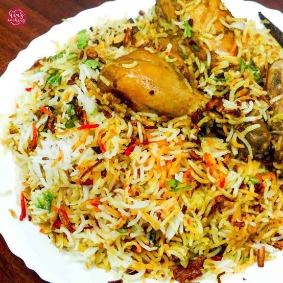 Hydrabadi Chicken Dum Biryani (Full)